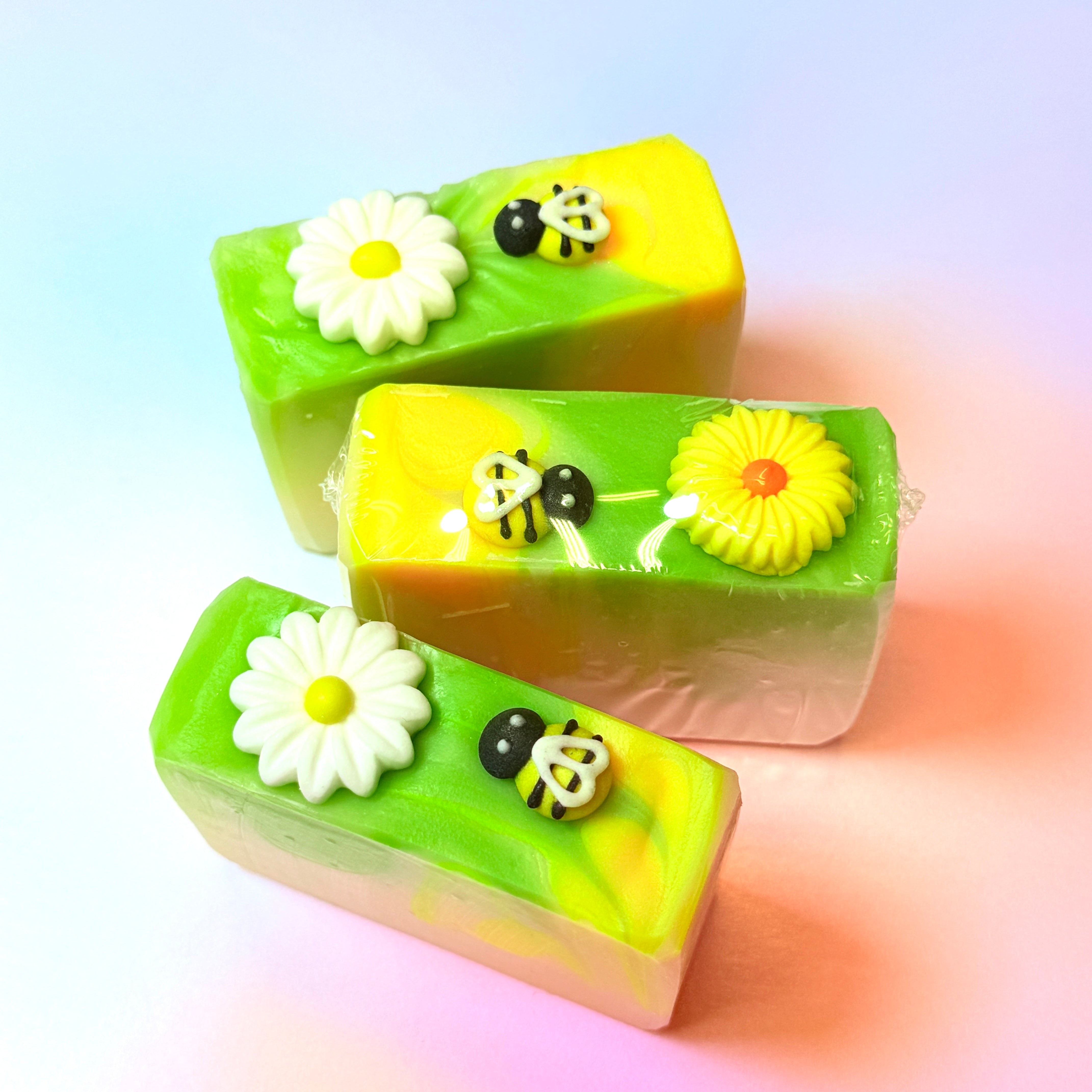 Bee in Bloom- Cold Process 🌼🐝