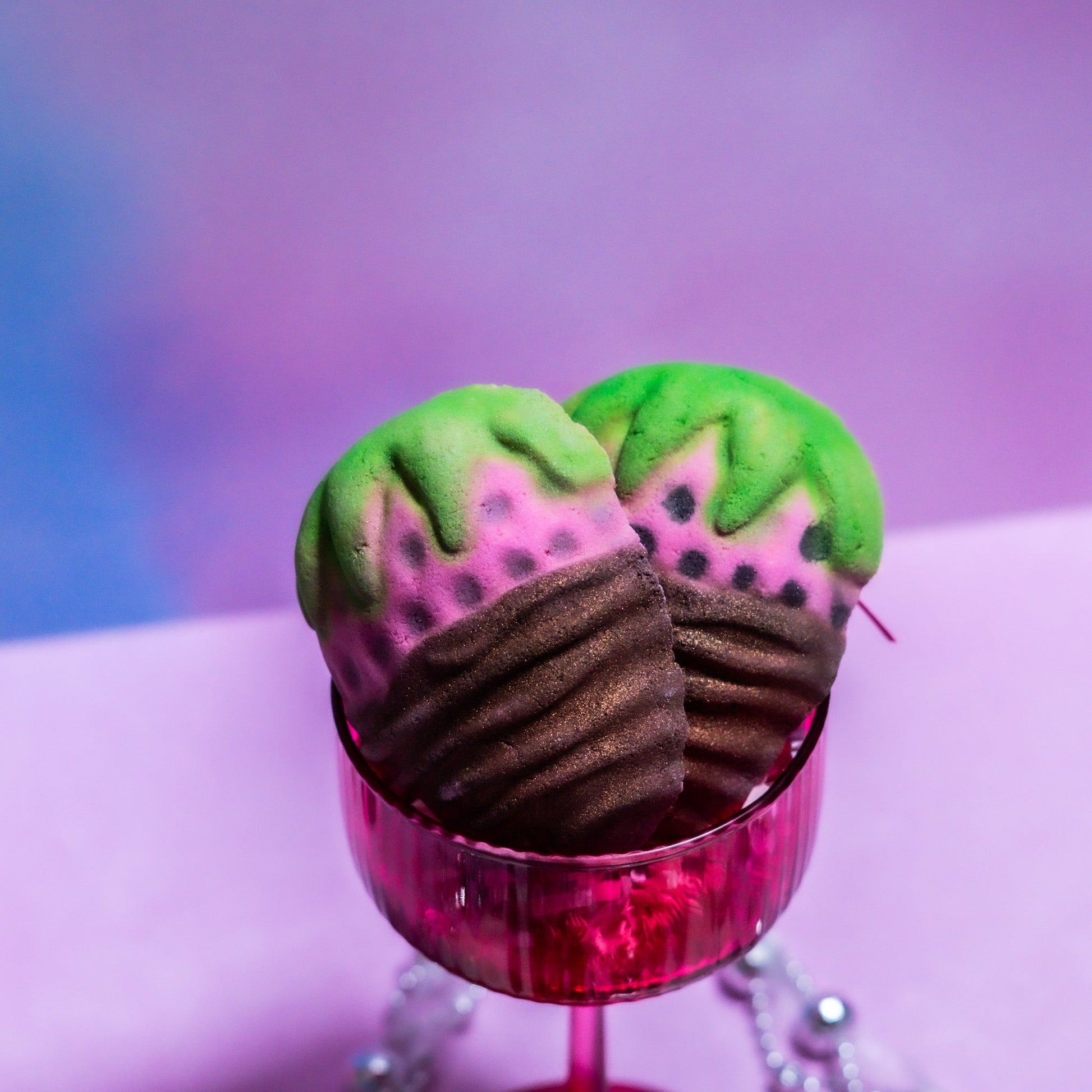 Chocolate Covered Strawberry Bath Bomb - Up & GlowBath Bomb